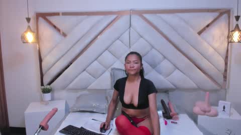 Snapshot of aneljones chatting on March 11, 4:32 am Anell online show from March 11, 4:32 am