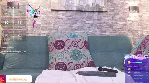 Anell online show from February 14, 7:54 pm