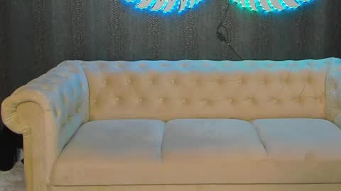 Snapshot of anemariejolie chatting on January 9, 8:44 pm Anne online show from January 9, 8:44 pm