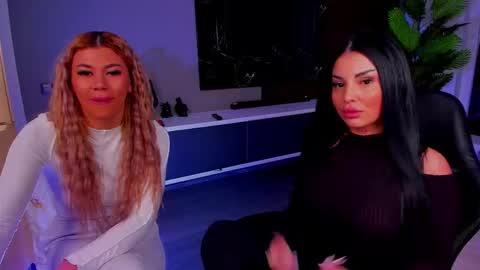 Anne online show from February 7, 7:17 pm