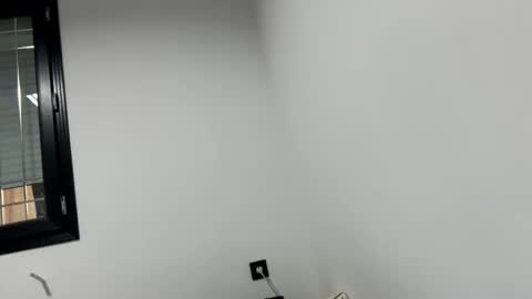 anesbenkerri online show from November 11, 4:29 pm