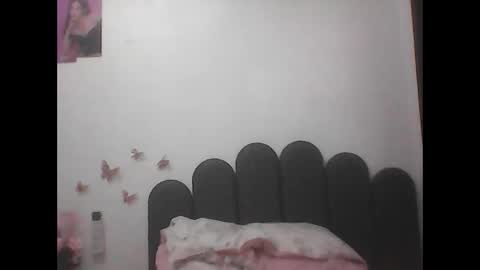 ange011 online show from April 1, 5:52 am