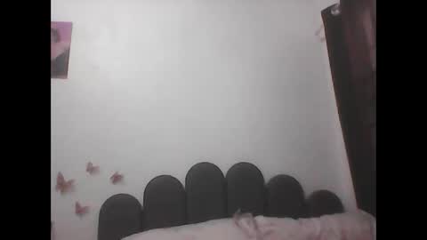 ange011 online show from April 12, 6:29 am