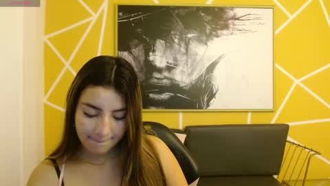 angeel queen  online show from April 14, 1:28 pm