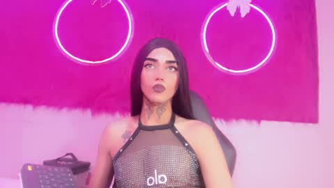 Snapshot of angel21___ chatting on December 7, 1:03 am Angel21 online show from December 7, 1:03 am