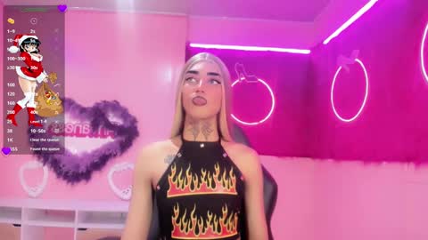 Snapshot of angel21___ chatting on December 13, 7:32 pm Angel21 online show from December 13, 7:32 pm