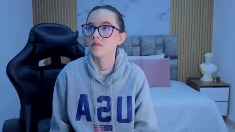 angel__kiss online show from December 15, 11:25 am