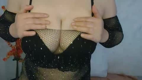 Angel coco online show from October 18, 8:26 am