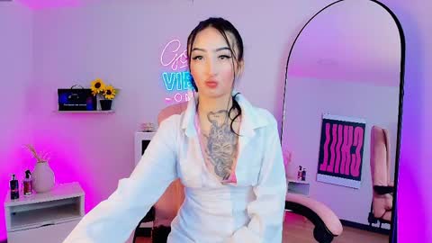 Angel Cooper online show from April 15, 7:10 pm