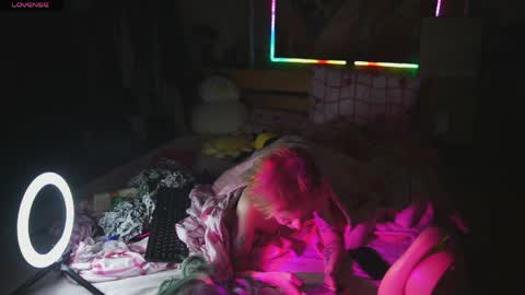 angel_dia online show from April 28, 2:27 am