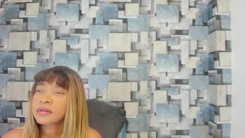 Snapshot of angel_dthroat chatting on February 14, 12:02 pm ANGHEL online show from February 14, 12:02 pm