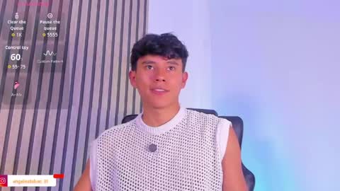 Snapshot of angel_esteban_fx chatting on April 22, 7:37 pm ngel Esteban online show from April 22, 7:37 pm
