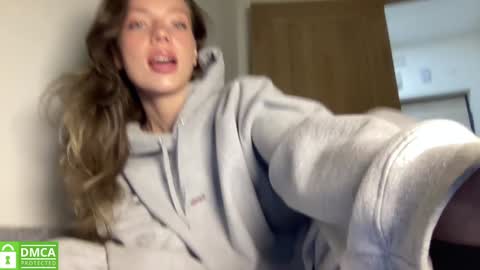 Greetings  Jess online show from February 22, 11:20 am