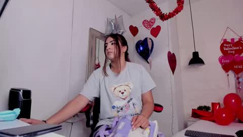 Snapshot of angel_hardy_dl chatting on February 18, 12:17 pm angel hardy online show from February 18, 12:17 pm
