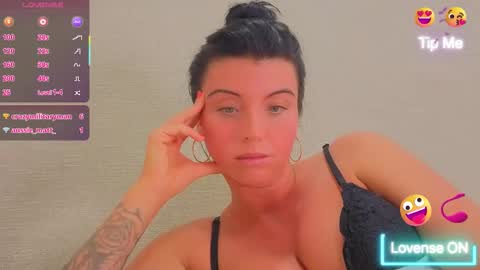 angel_ique online show from April 10, 3:45 am