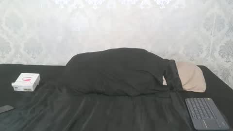 Angel Lein online show from October 14, 5:25 pm