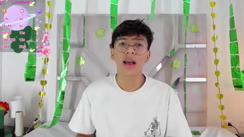 Snapshot of angel_luxx chatting on March 3, 7:14 am Angel online show from March 3, 7:14 am