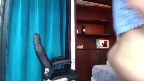 Snapshot of angel_perverted1 chatting on February 11, 11:32 am Nicolle online show from February 11, 11:32 am