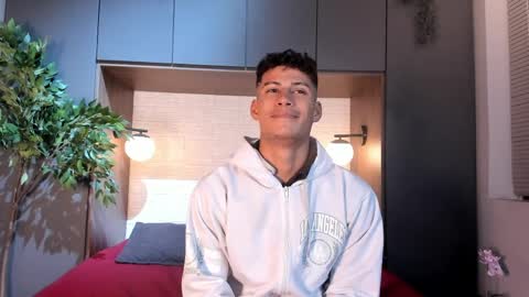 Angel  online show from April 9, 12:21 pm