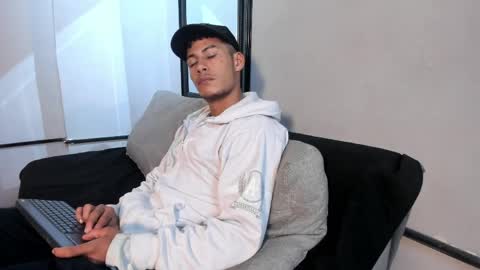 Angel  online show from April 16, 11:44 am