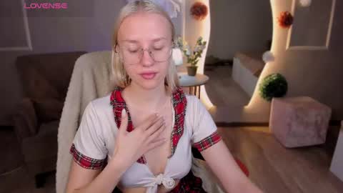 Angelica online show from July 6, 2:14 pm