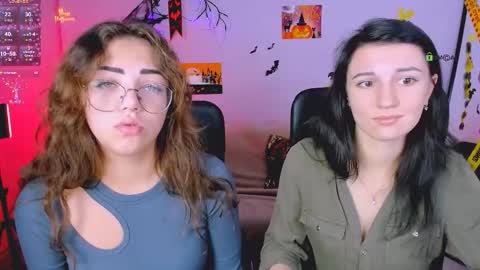 Snapshot of angel_void chatting on October 30, 6:59 am Angel online show from October 30, 6:59 am