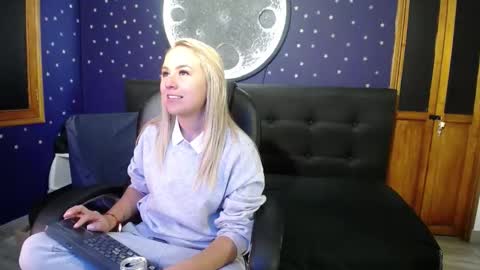 Angel online show from December 5, 3:15 am