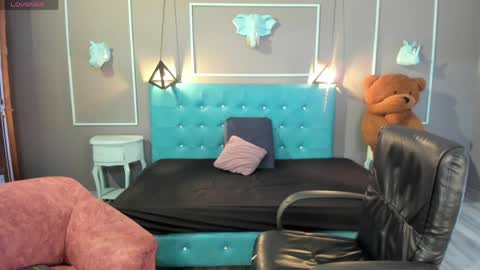 Angel online show from April 7, 11:21 am