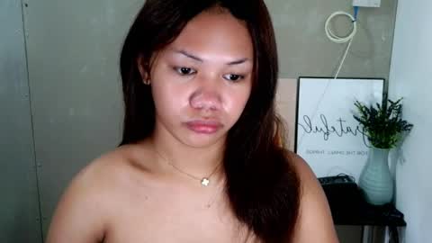 Snapshot of angela_star888 chatting on May 5, 10:07 pm angela_star888 online show from May 5, 10:07 pm