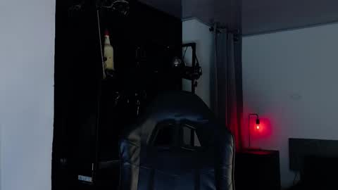 Angela help me reach 100 thumbs up online show from December 17, 8:15 pm