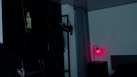 Angela help me reach 100 thumbs up online show from March 31, 11:05 pm