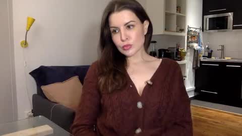 Angela online show from December 8, 8:15 pm