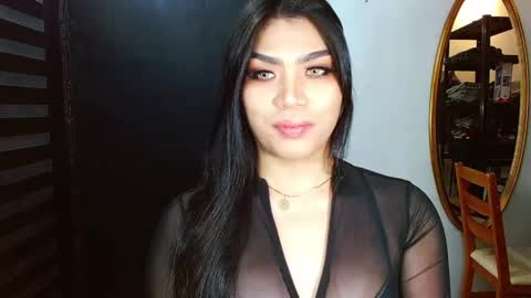 Angela online show from February 5, 8:25 pm