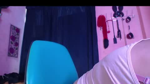 Angela online show from July 7, 10:58 pm