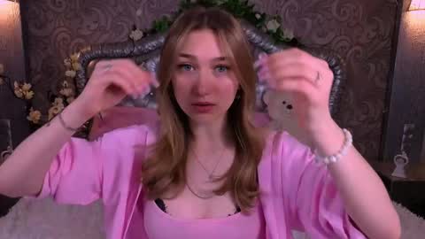 angelanabelle online show from April 19, 6:10 pm