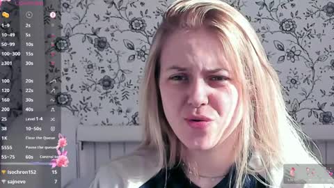 Darsi Anty online show from April 17, 2:09 pm