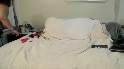 Angelbigguns online show from June 26, 11:31 pm