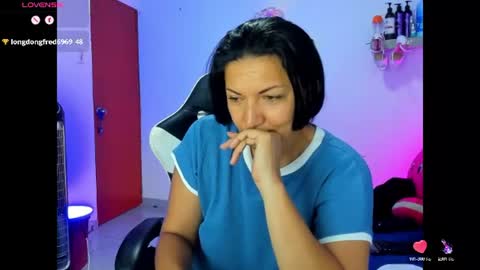 Snapshot of angelblue972344 chatting on July 1, 11:37 pm angel online show from July 1, 11:37 pm