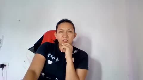 Snapshot of angelblue972344 chatting on July 10, 6:54 pm angel online show from July 10, 6:54 pm