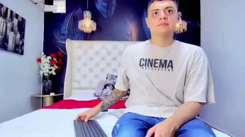 angelblue   online show from June 27, 7:52 pm