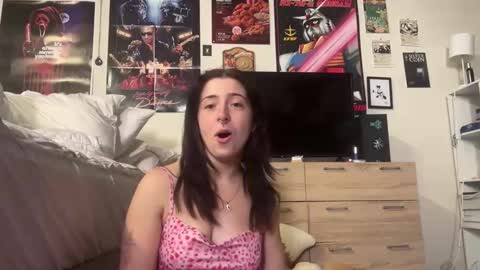 venellope888 online show from October 22, 5:30 am