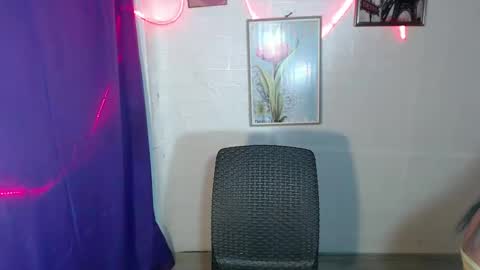 Snapshot of angeldark_satisfactionxxx chatting on February 17, 11:44 am ANGELDARK online show from February 17, 11:44 am