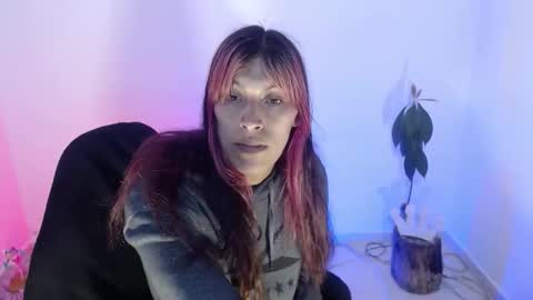 angele online show from November 28, 4:09 pm