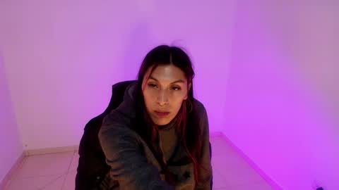 angele online show from April 3, 7:34 pm