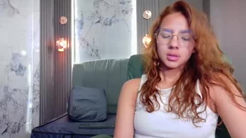 Snapshot of angeles_azul chatting on November 15, 3:52 pm angel online show from November 15, 3:52 pm