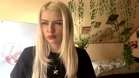 Lena online show from April 16, 9:10 am