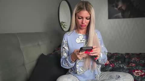 annita online show from February 26, 6:18 pm