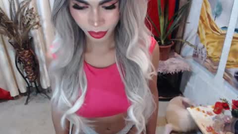 Snapshot of angelic_face_808 chatting on January 30, 9:25 am DIVINE ANGEL online show from January 30, 9:25 am