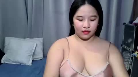 Snapshot of angelic_giana chatting on May 26, 1:45 am angelic_giana online show from May 26, 1:45 am