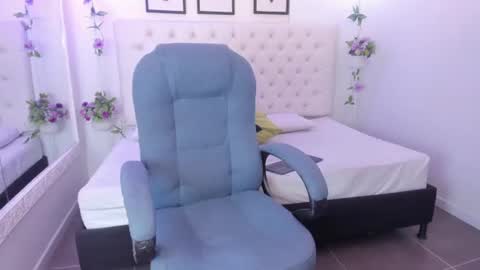 angelica_rolon online show from June 17, 8:10 pm